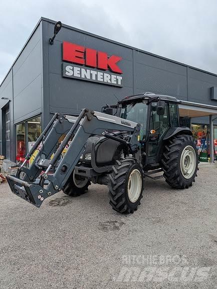 Valtra A83 Ciągniki rolnicze