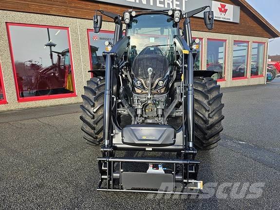 Valtra G135 Versu Ciągniki rolnicze