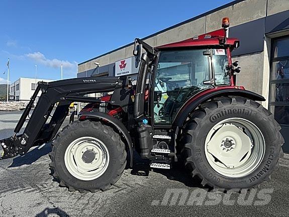 Valtra G135 Versu Ciągniki rolnicze