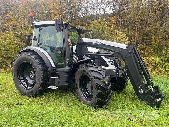 Valtra G135A Ciągniki rolnicze