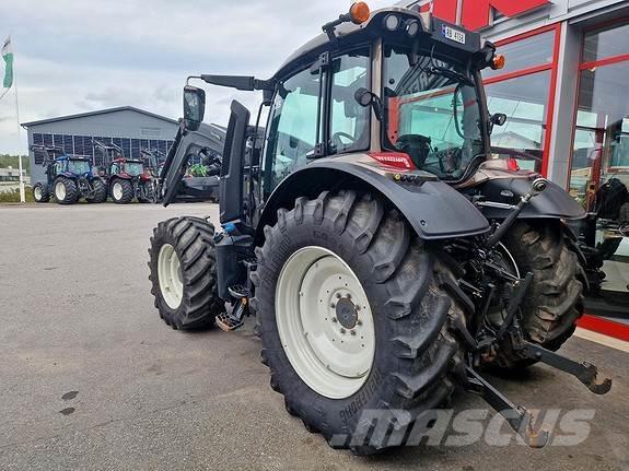 Valtra N155 Ciągniki rolnicze