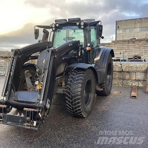 Valtra N174 Ciągniki rolnicze