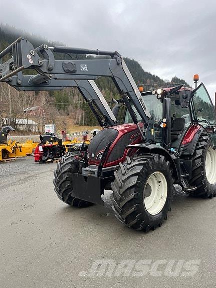 Valtra N174 Versu Ciągniki rolnicze