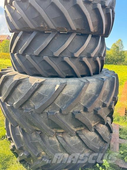 Valtra T214 Versu Ciągniki rolnicze