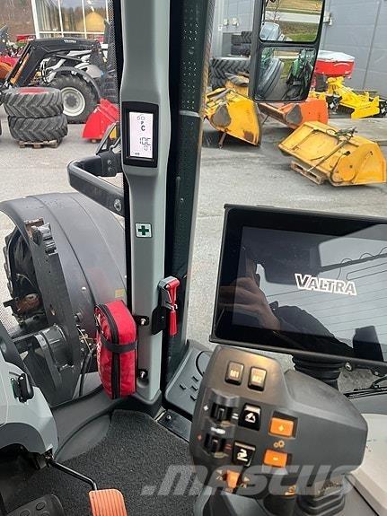 Valtra T234D Ciągniki rolnicze