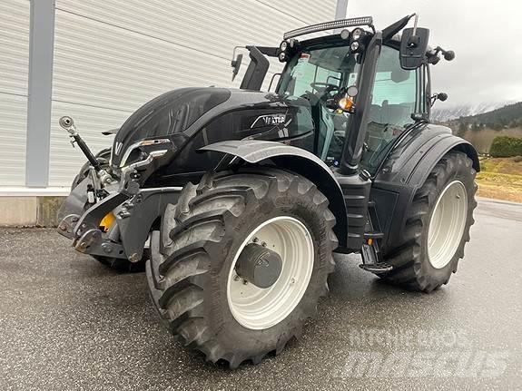 Valtra T235D Ciągniki rolnicze