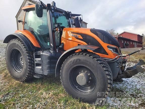 Valtra T255 Ciągniki rolnicze