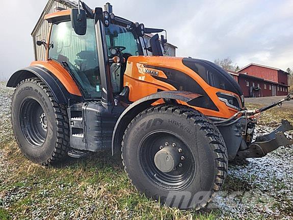 Valtra T255 Ciągniki rolnicze