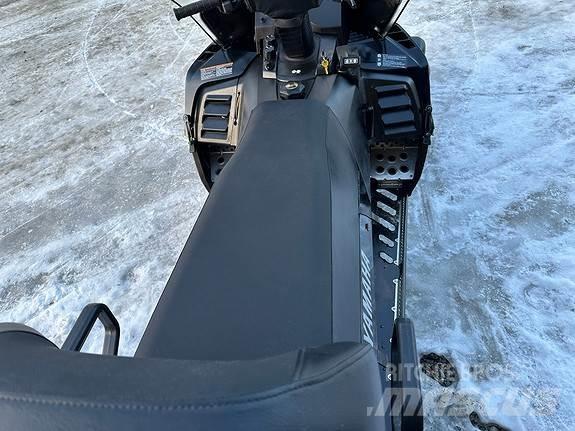 Yamaha Viking 5 Skutery śnieżne