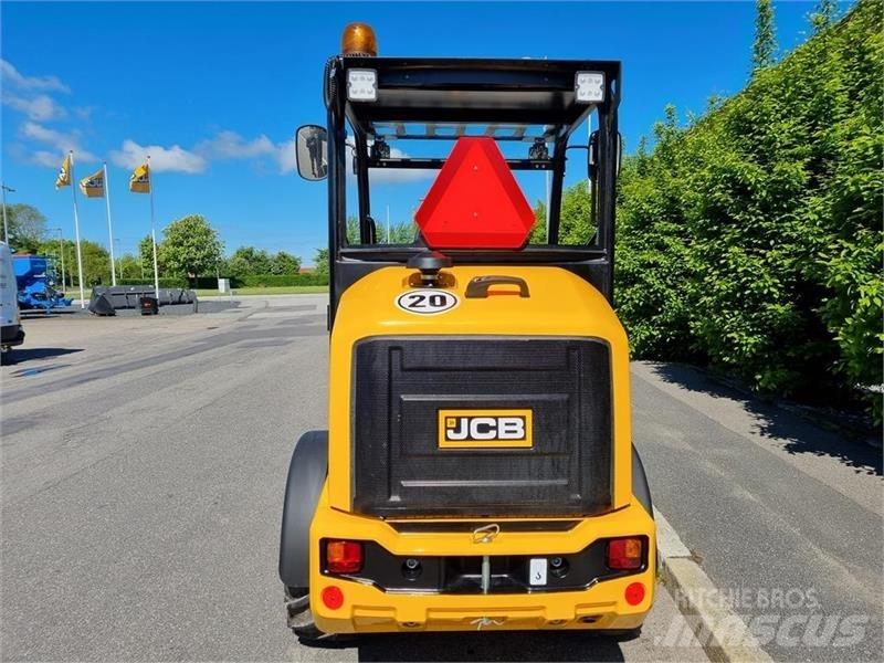 JCB 403 AGRI Miniładowarki