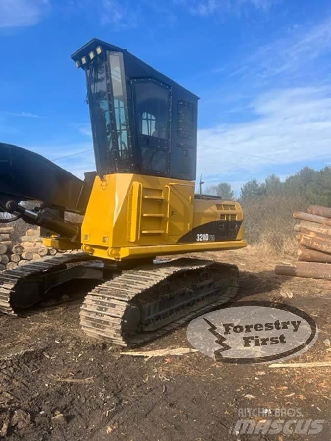 CAT 320D FM Ładowarki typu "knuckleboom"
