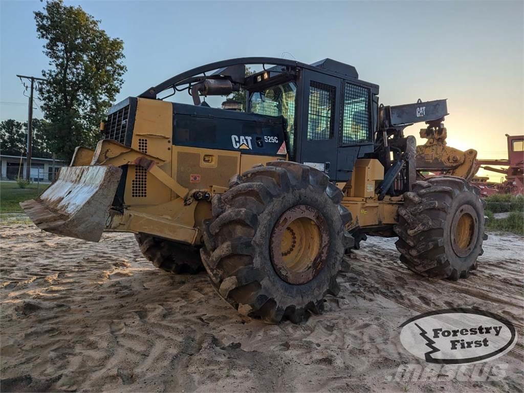 CAT 525C Skidery