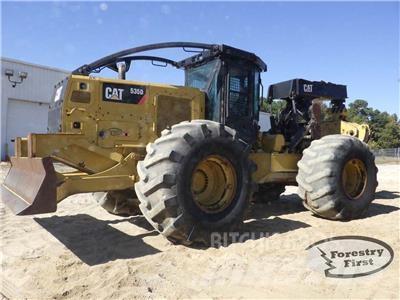 CAT 535D Skidery
