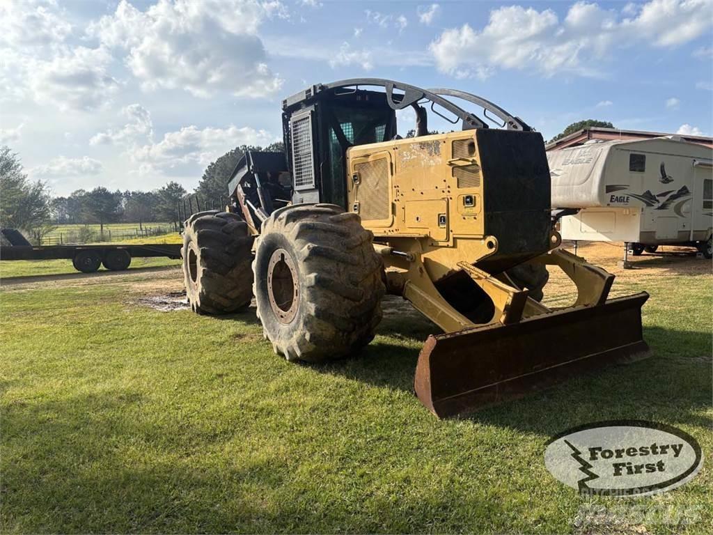 CAT 535D Skidery