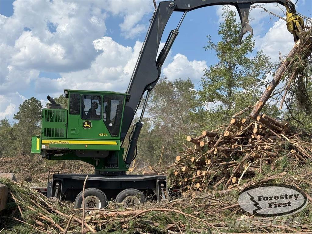 John Deere 437E Ładowarki typu "knuckleboom"