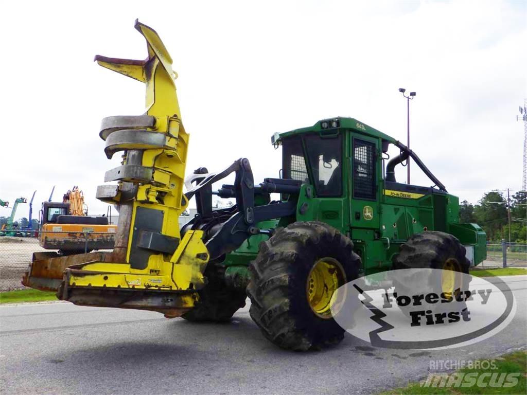 John Deere 643L Harwestery gąsienicowe