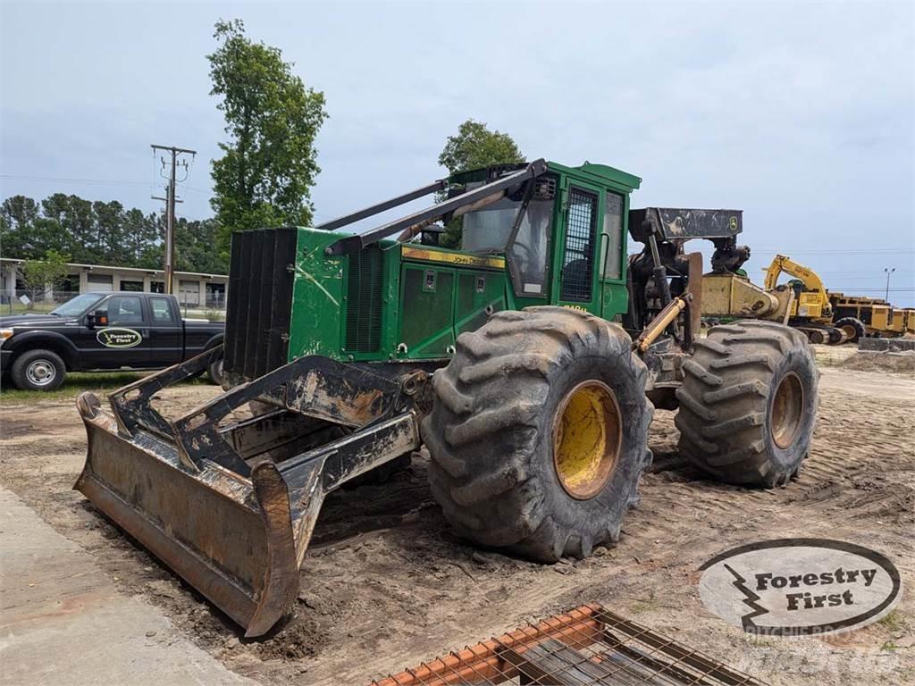 John Deere 748H Skidery
