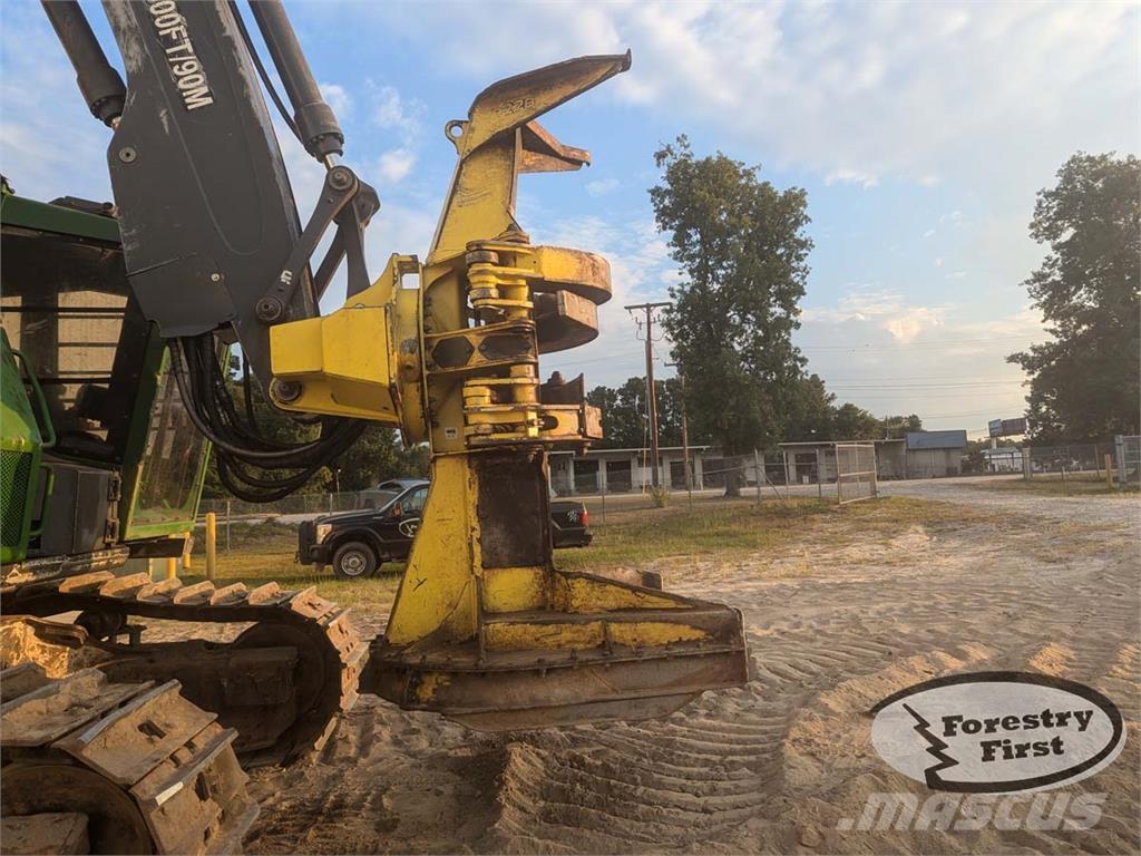 John Deere 853M Harwestery gąsienicowe