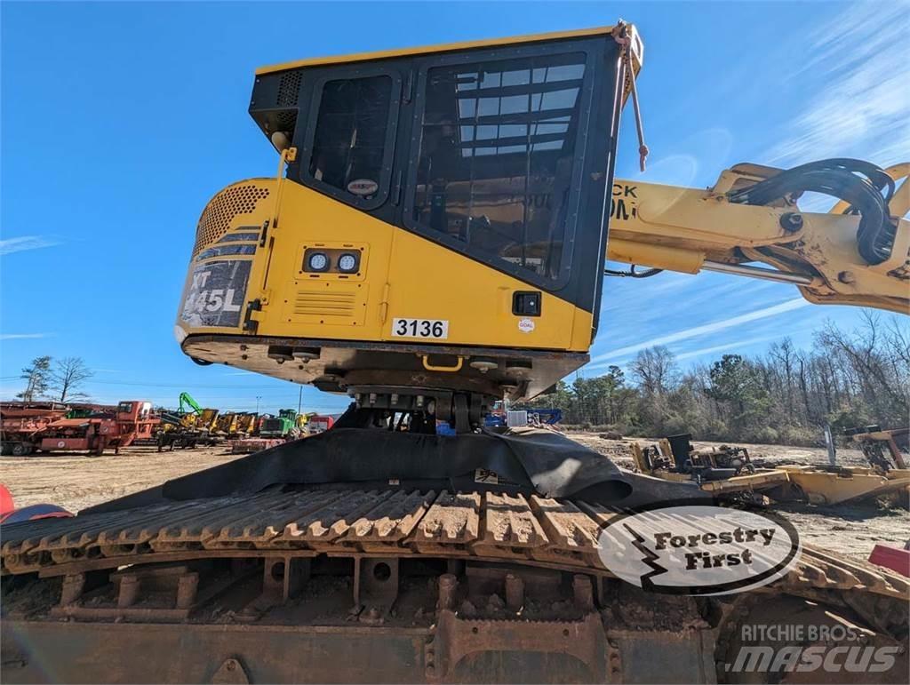 Komatsu XT445L-3 Harwestery gąsienicowe