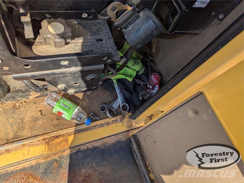 Tigercat 234 Ładowarki typu "knuckleboom"