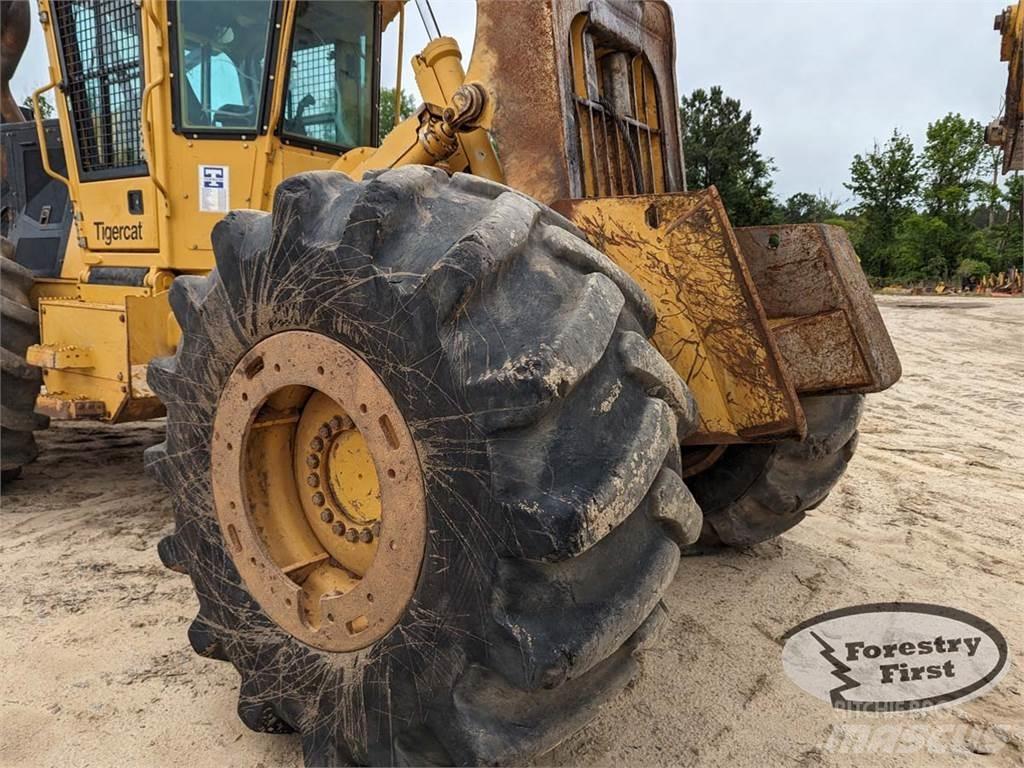 Tigercat 620E Skidery