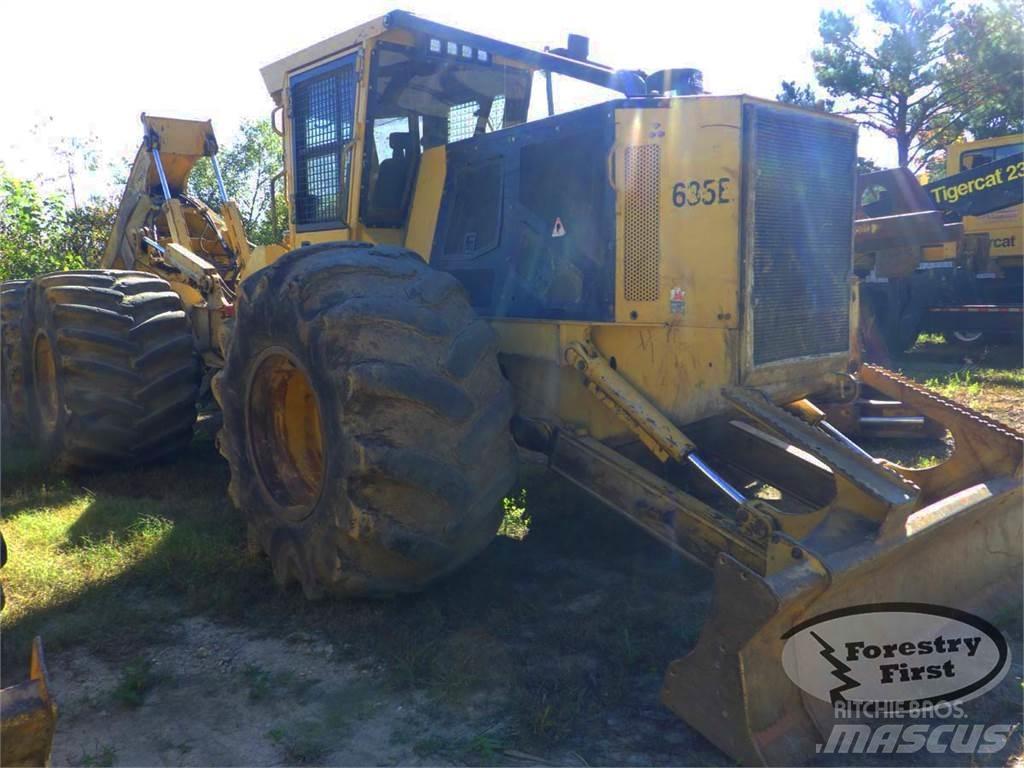 Tigercat 635E Skidery