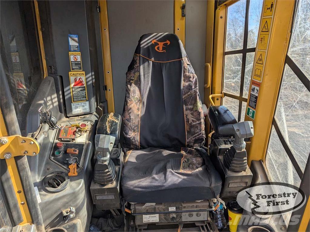 Tigercat 822D Harwestery gąsienicowe