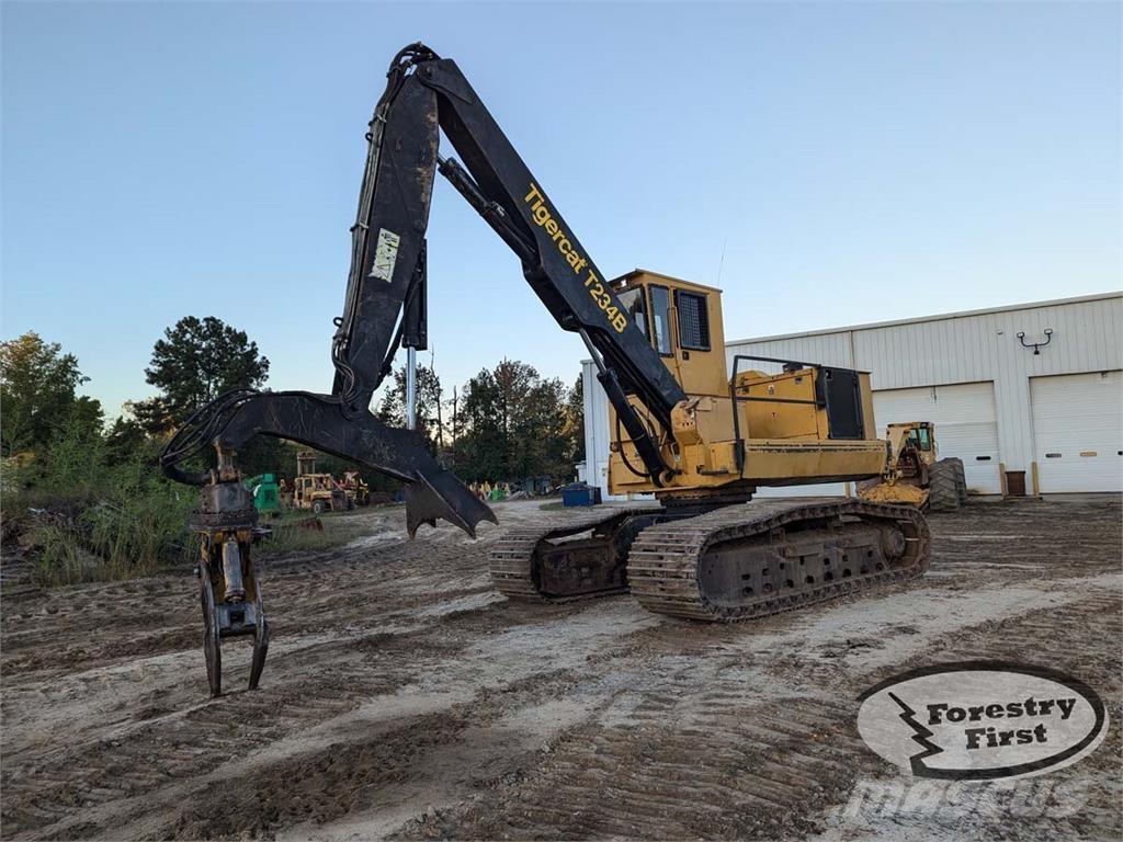 Tigercat T234B Ładowarki typu "knuckleboom"