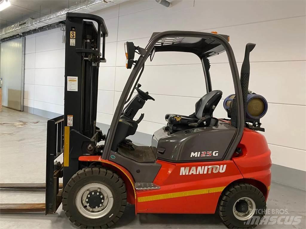Manitou MI25G Wózki LPG