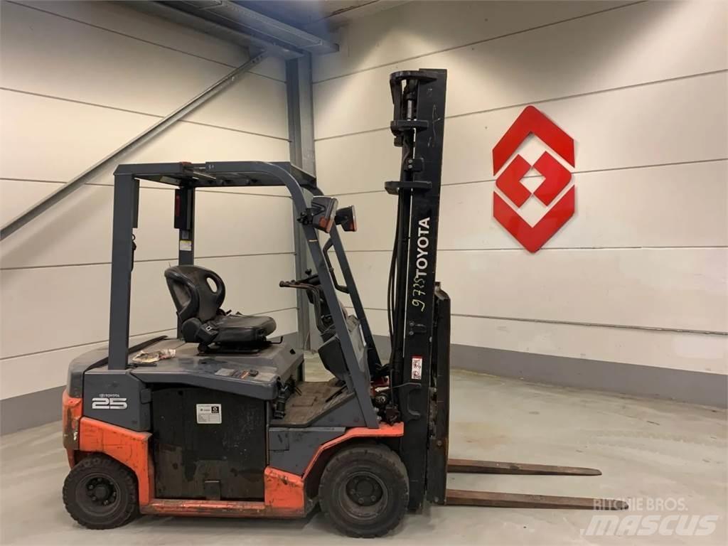 Toyota 8FBN25 Wózki elektryczne