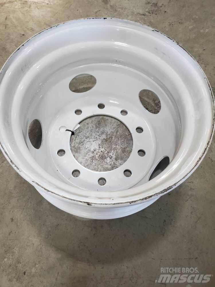Ford F750 Opony, koła i felgi