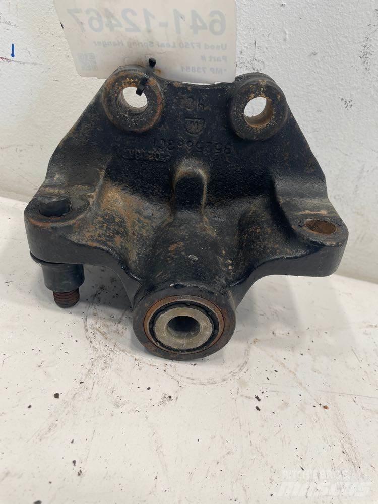 Ford F750 Ramy i zawieszenie