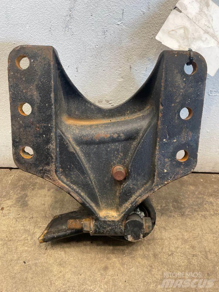 Ford F750 Ramy i zawieszenie