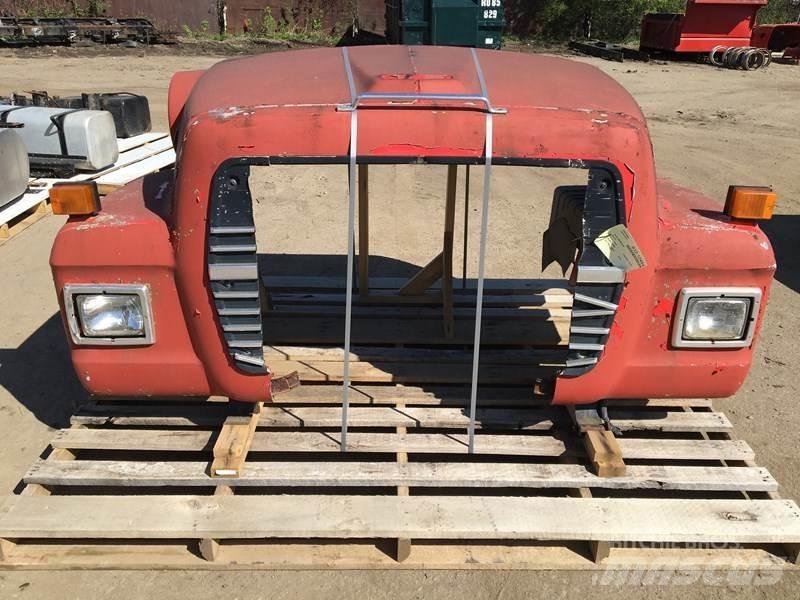 Ford L9000 Kabiny i wnętrze