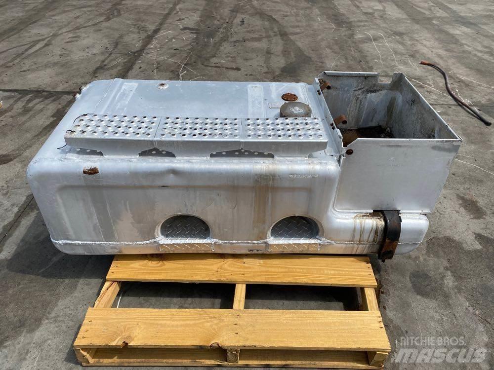 Ford L9000 Transport - Inne
