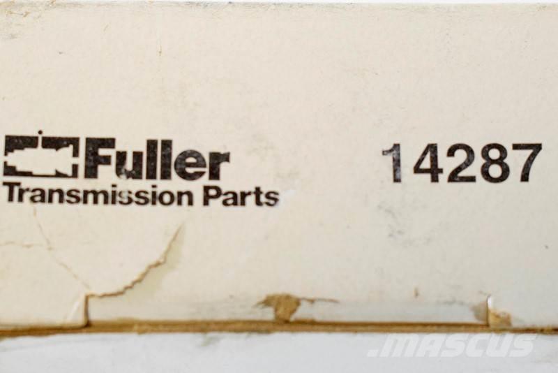 Fuller  Transport - Inne