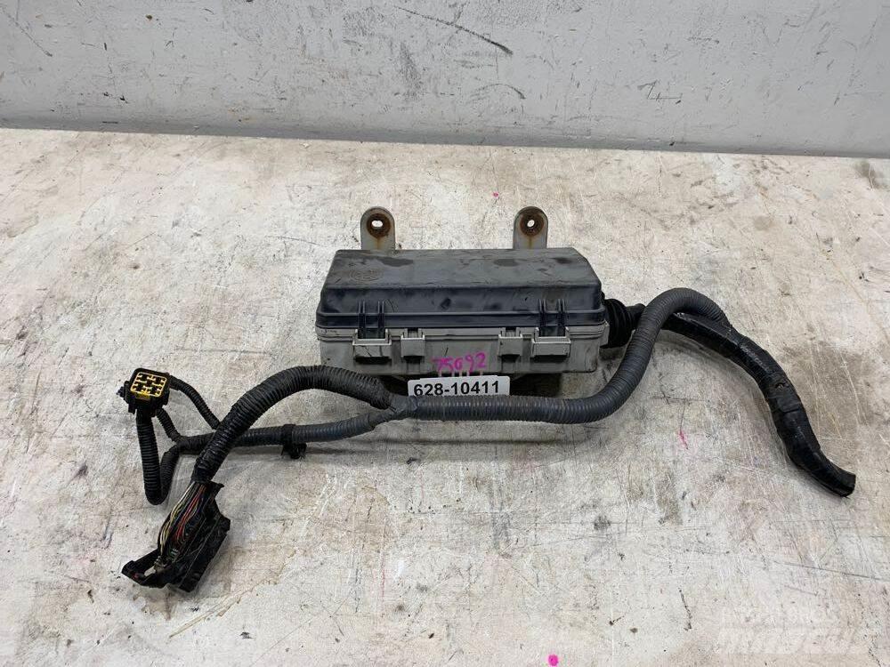 Isuzu NPR Elektronika