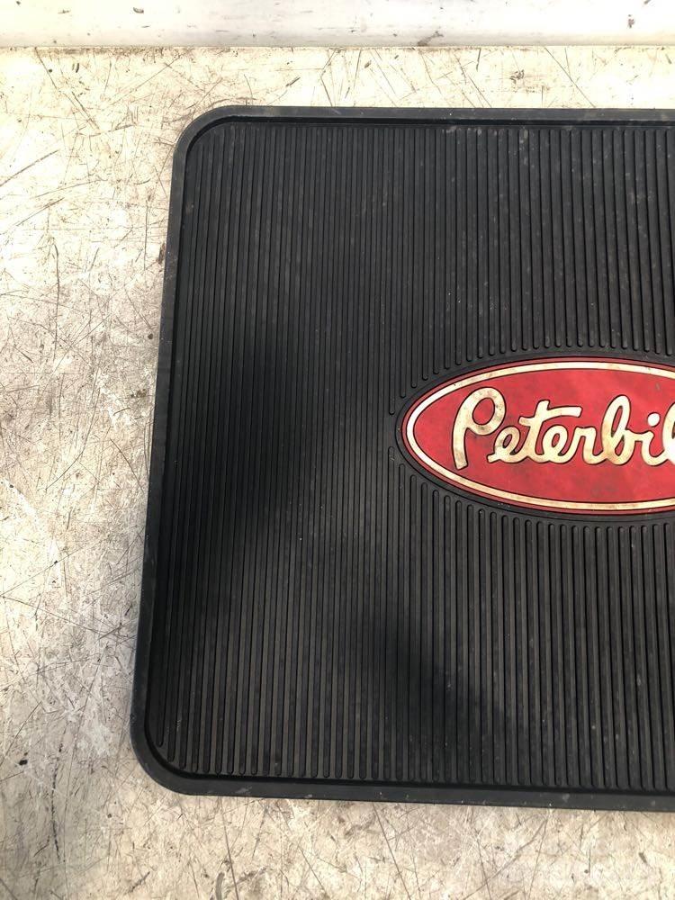Peterbilt  Transport - Inne