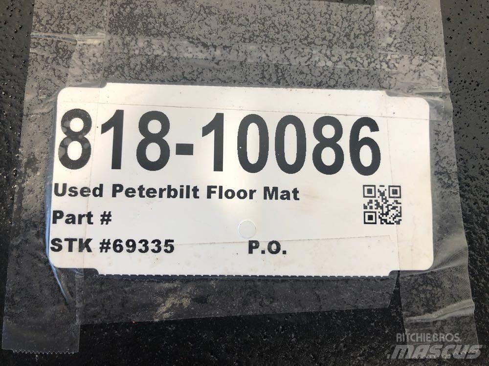 Peterbilt  Transport - Inne