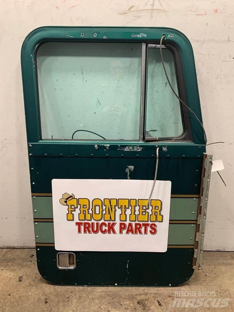 Peterbilt  Transport - Inne