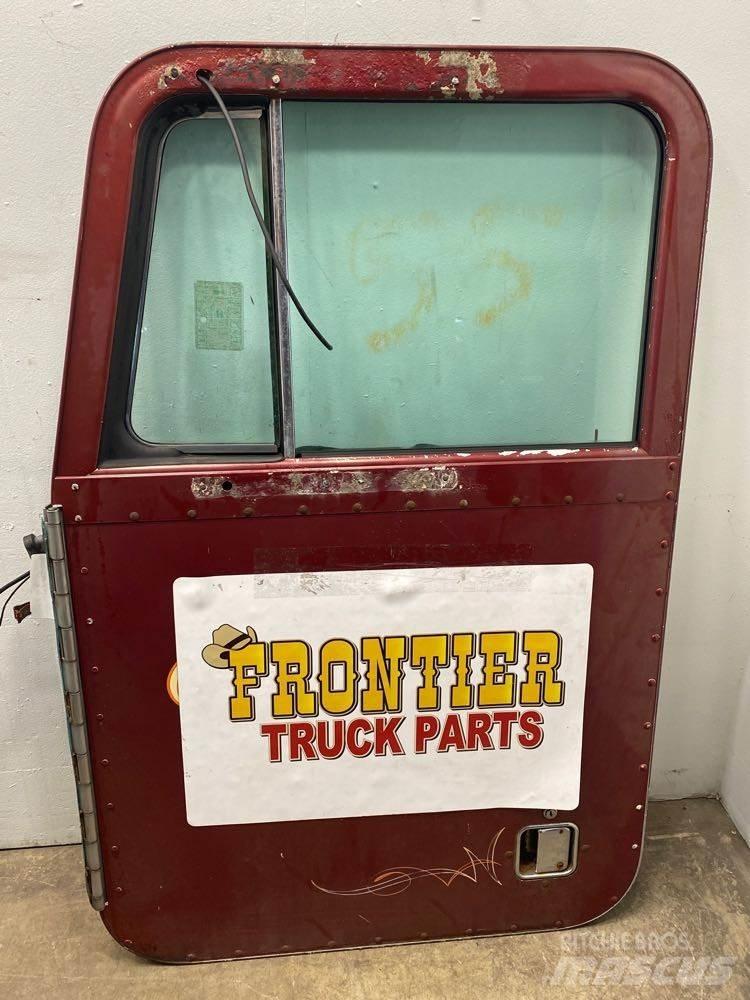 Peterbilt  Transport - Inne