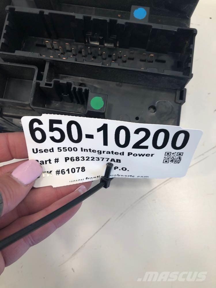 RAM 5500 Kabiny i wnętrze