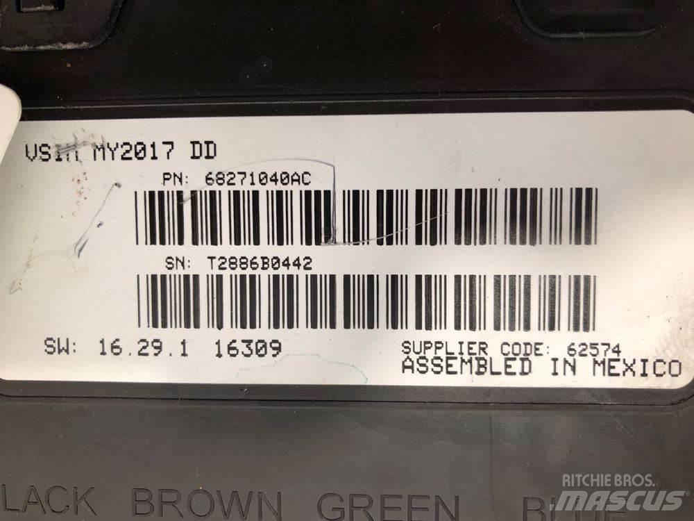 RAM 5500 Kabiny i wnętrze