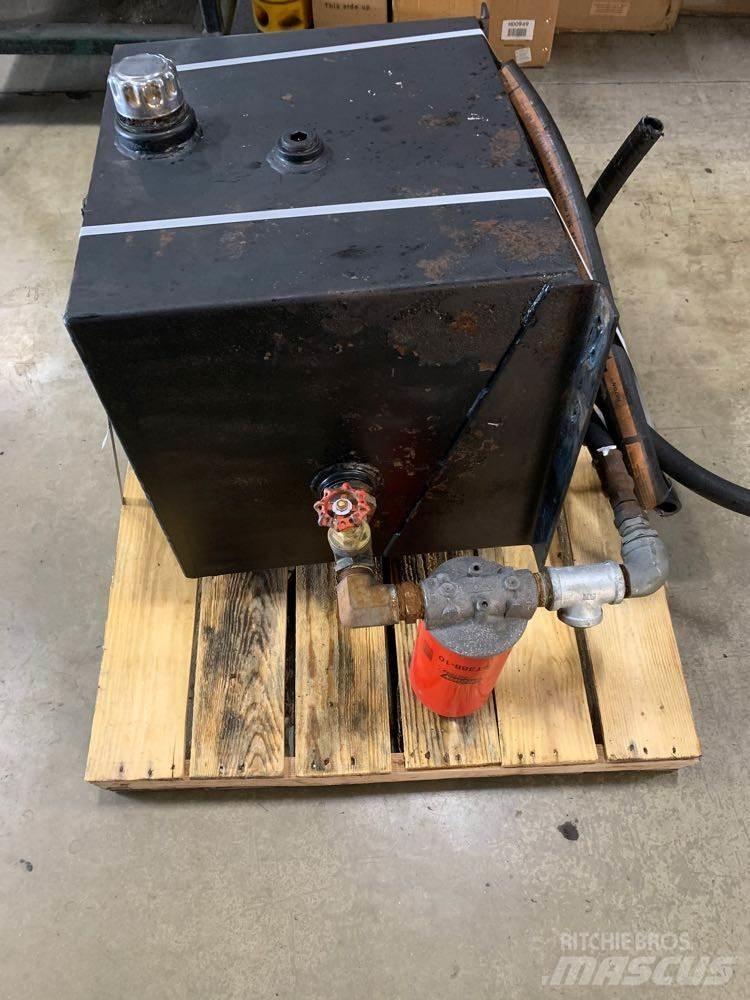 Universal  Hydraulika