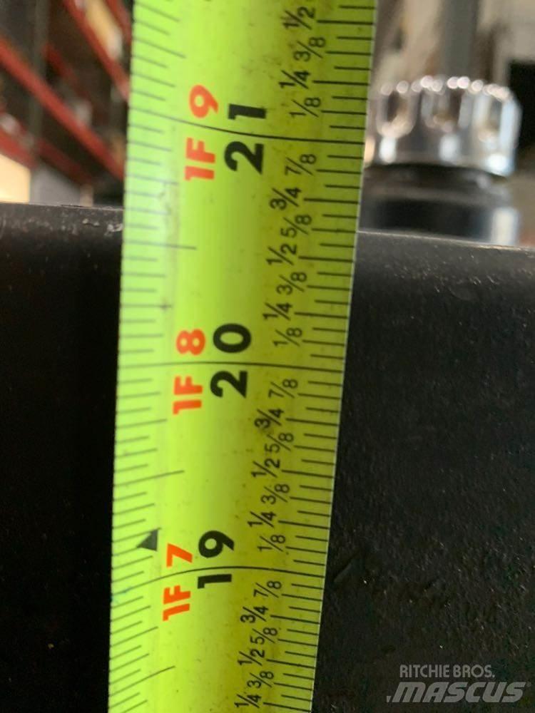 Universal  Hydraulika