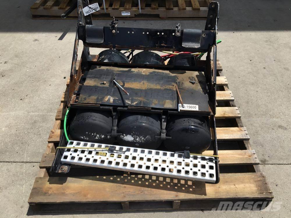 Volvo VNL Transport - Inne