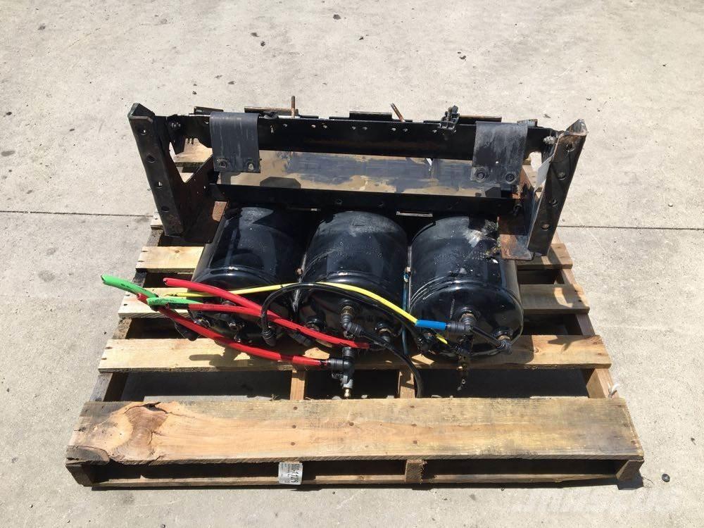 Volvo VNL Transport - Inne