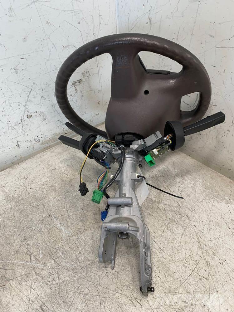 Volvo VNL Transport - Inne