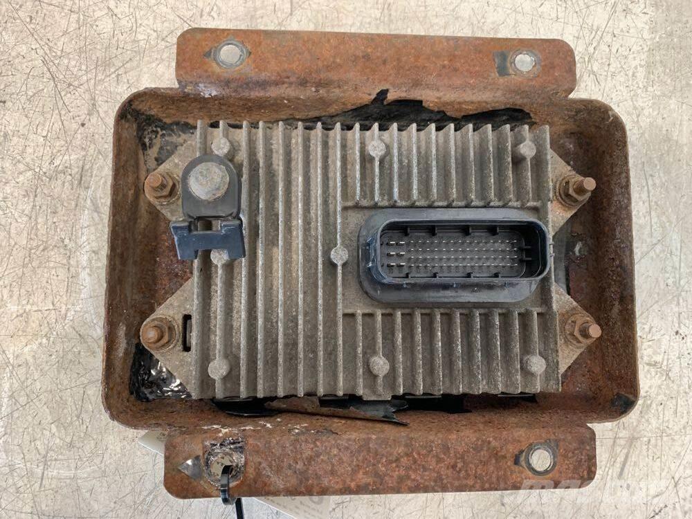 Volvo VNL Transport - Inne