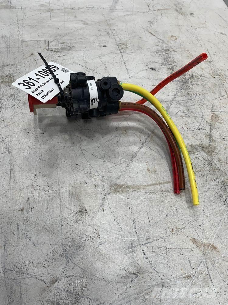 Volvo VNL Transport - Inne